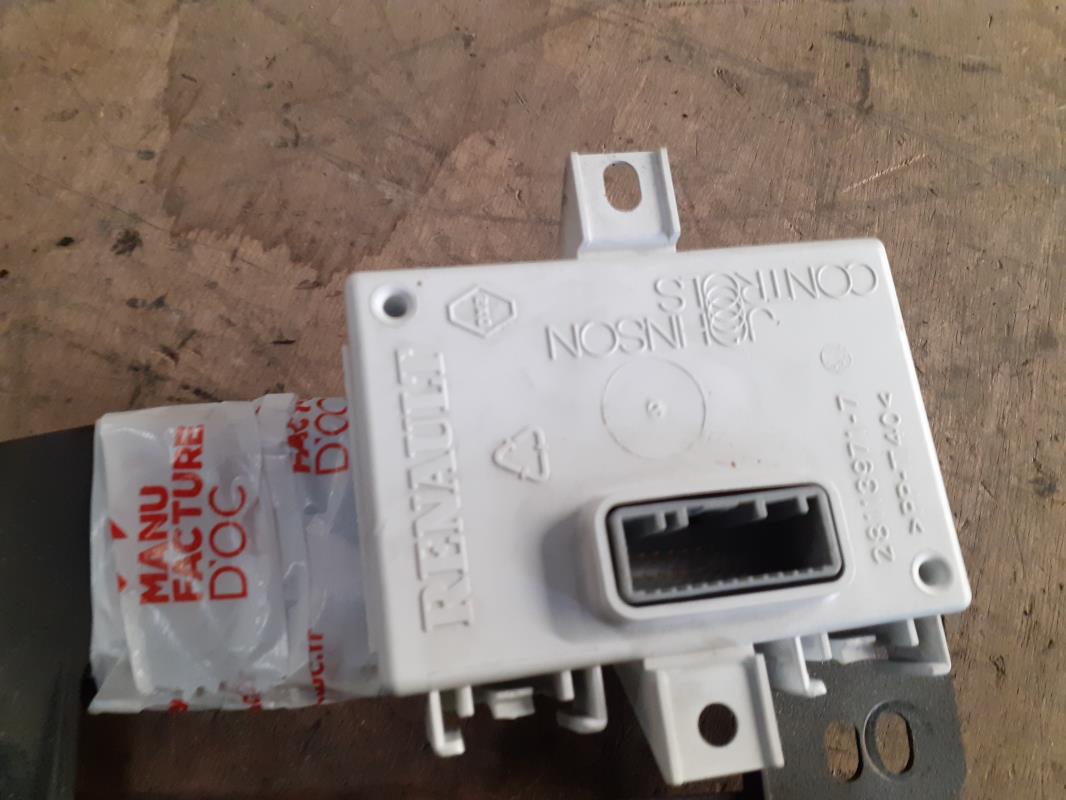 Ecran GPS RENAULT CLIO 3 PHASE 2 Diesel - 1