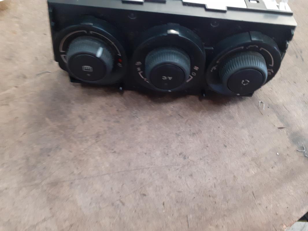 Commande chauffage CITROEN C3 PICASSO PHASE 1 Diesel - 1