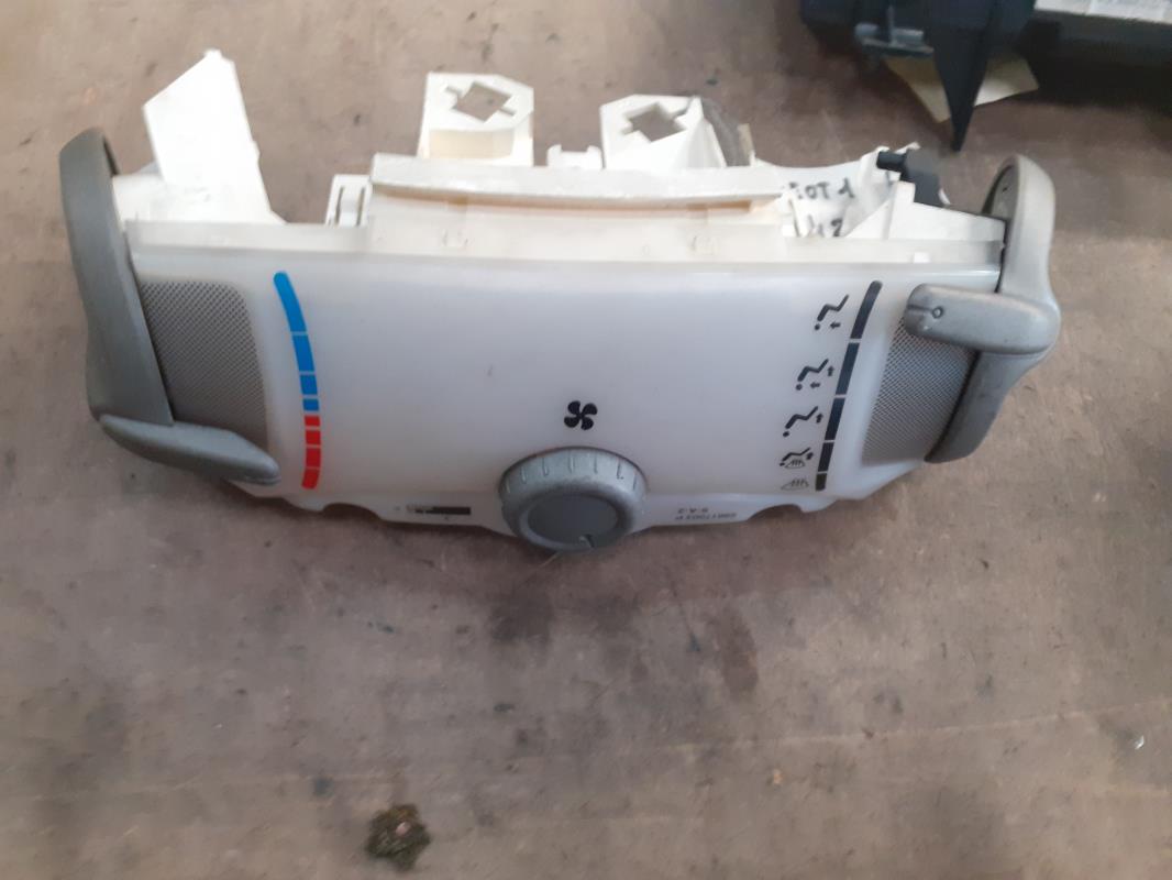 Commande chauffage PEUGEOT PEU 107 Essence - 1