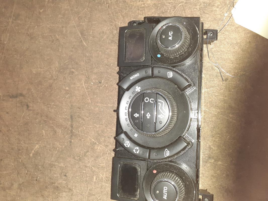 Commande chauffage PEUGEOT 3008 1 PHASE 1 Diesel - 1