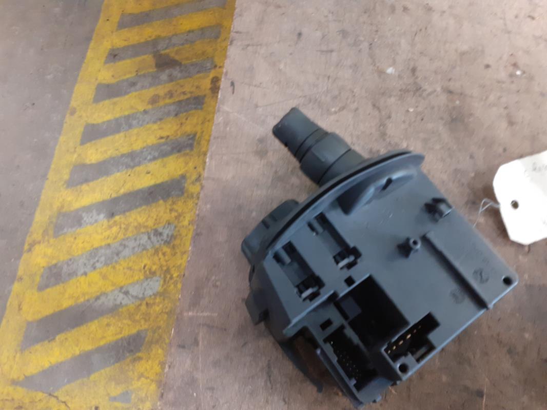 Commodo d'essuie glaces RENAULT CLIO 3 PHASE 1 Diesel - 1