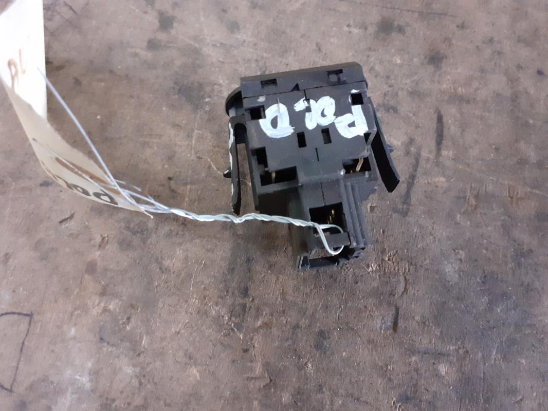 Commande de phare VOLKSWAGEN POLO 3 PHASE 2 Diesel - 1