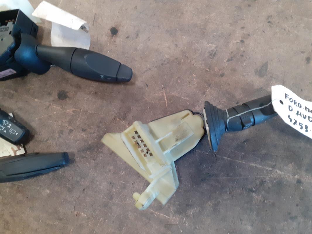 Commodo d'essuie glaces FORD MONDEO 1 PHASE 2 BREAK Diesel - 1