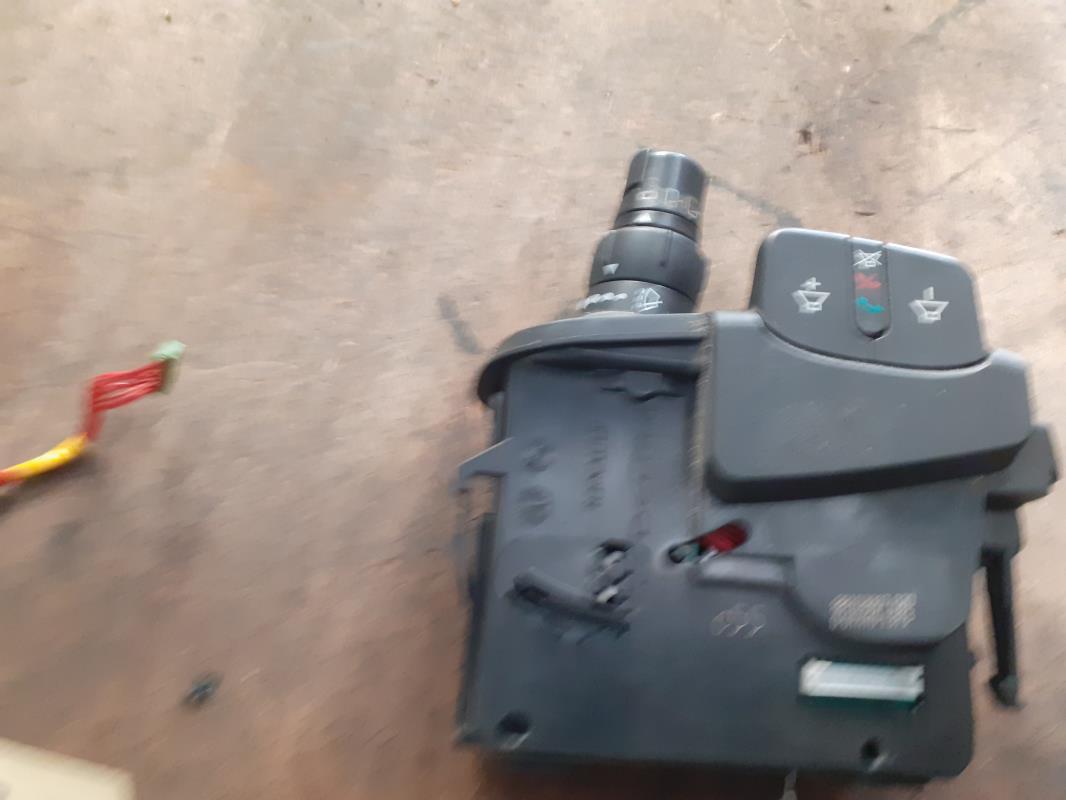Commodo d'essuie glaces RENAULT CLIO 3 PHASE 2 Diesel - 1