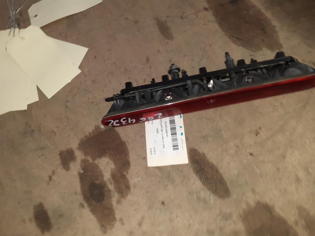 Feu arriere stop central PEUGEOT 206 PHASE 2 Diesel - 1