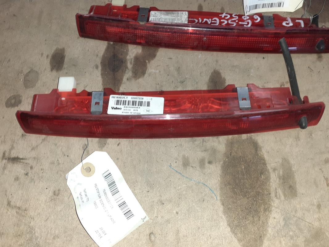 Feu arriere stop central RENAULT SCENIC 2 PHASE 1 Diesel - 1