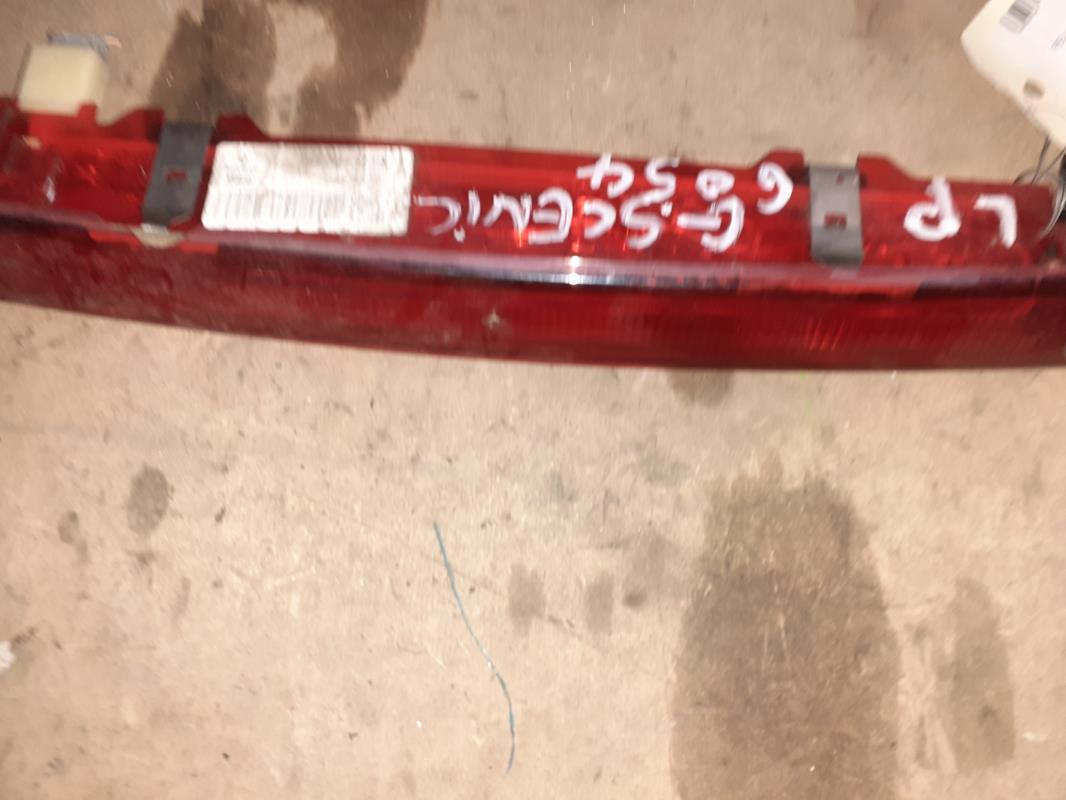 Feu arriere stop central RENAULT GRAND SCENIC 2 PHASE 2 Diesel - 1