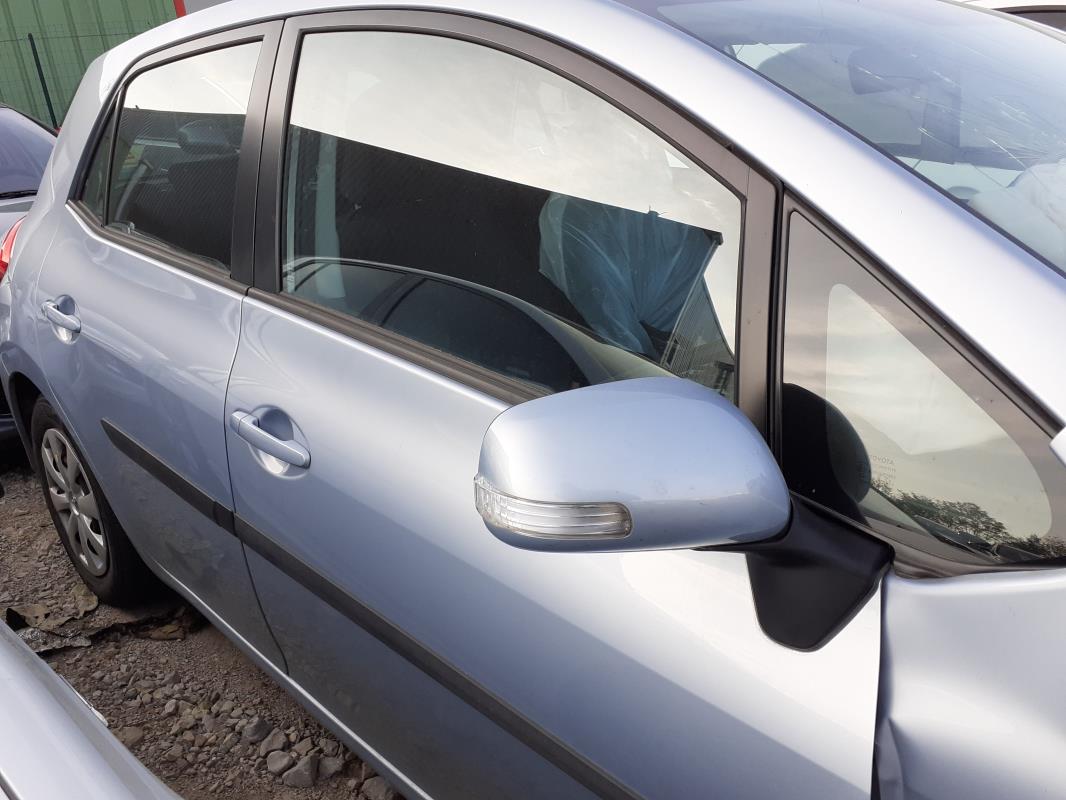 Porte avant droit