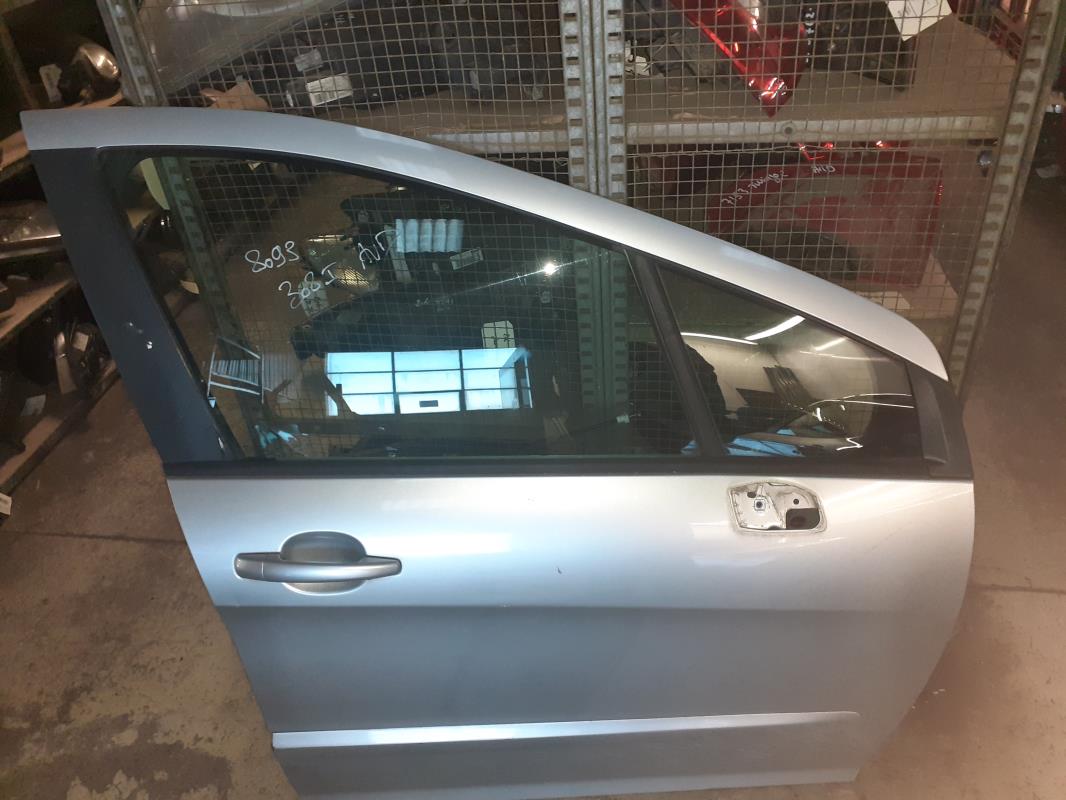 Porte avant droit