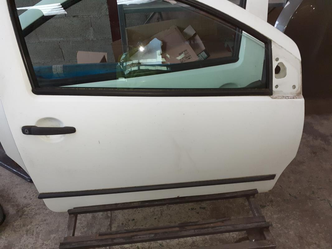 Porte avant droit