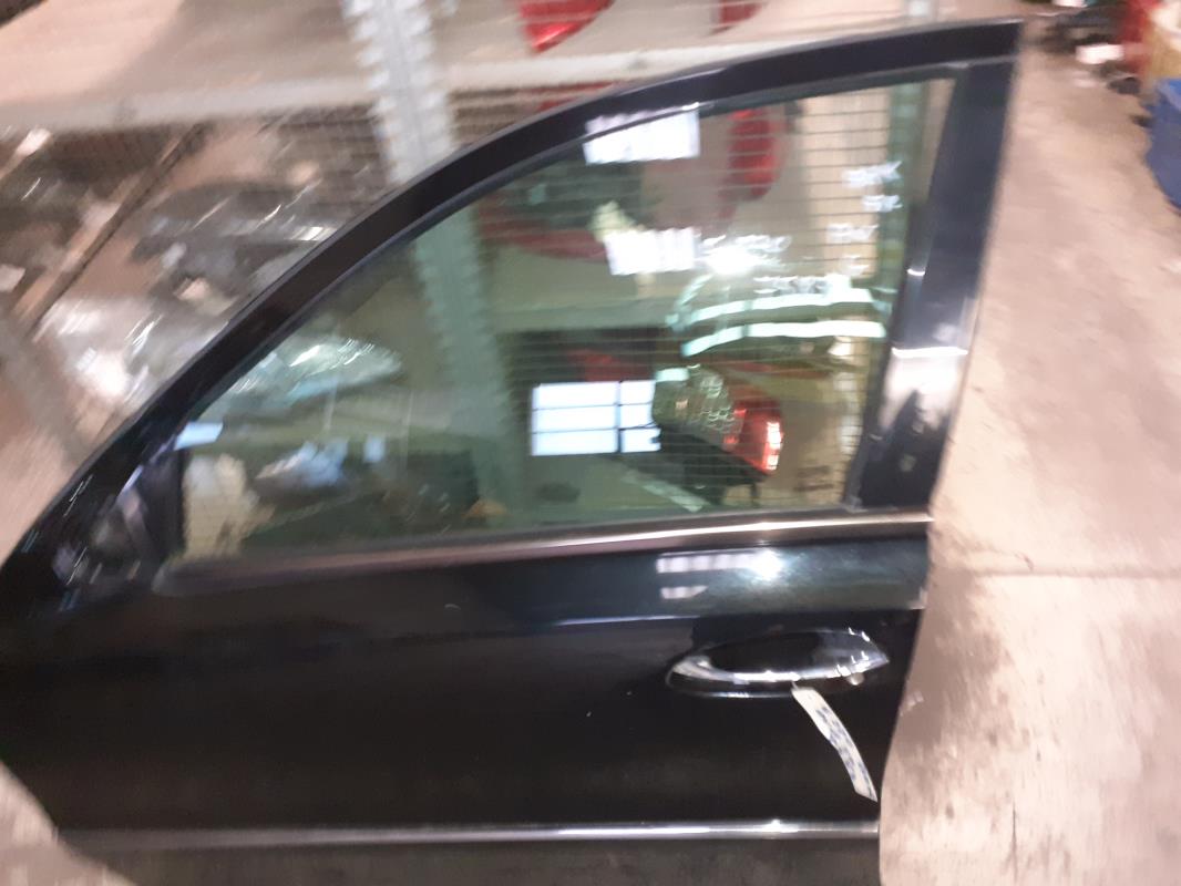 Porte avant gauche