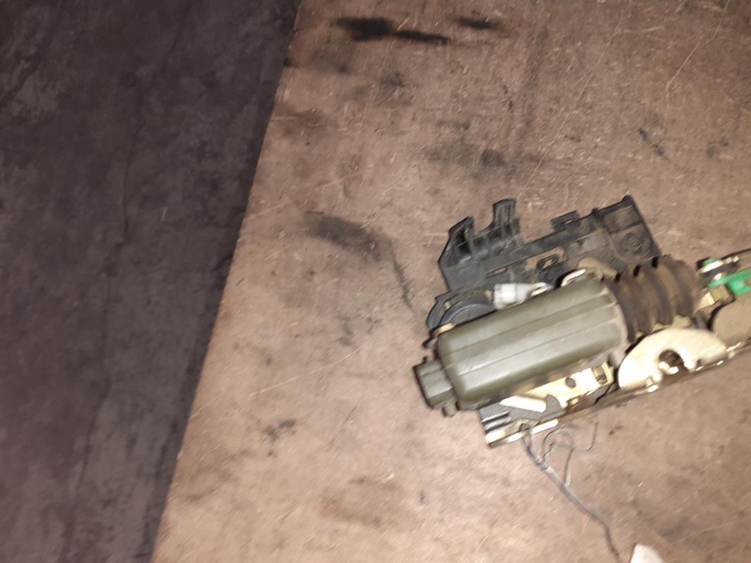 Serrure avant gauche RENAULT SCENIC 1 PHASE 1 Essence - 1