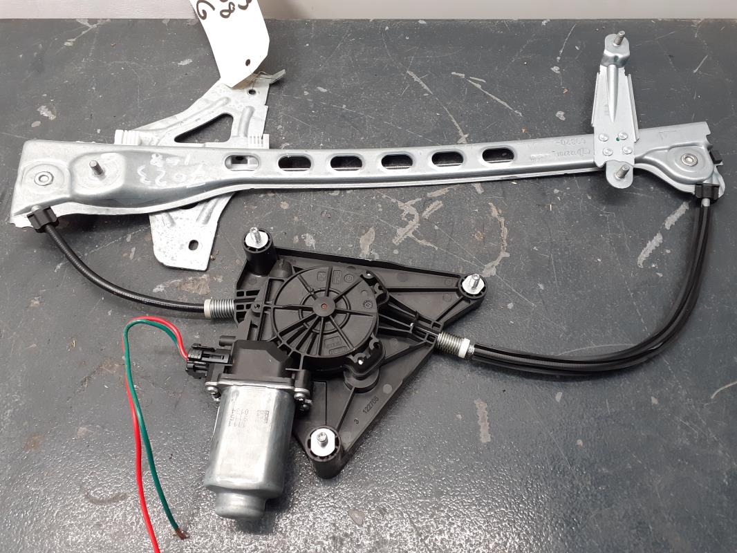 Mecanisme de leve vitre electrique avant gauche