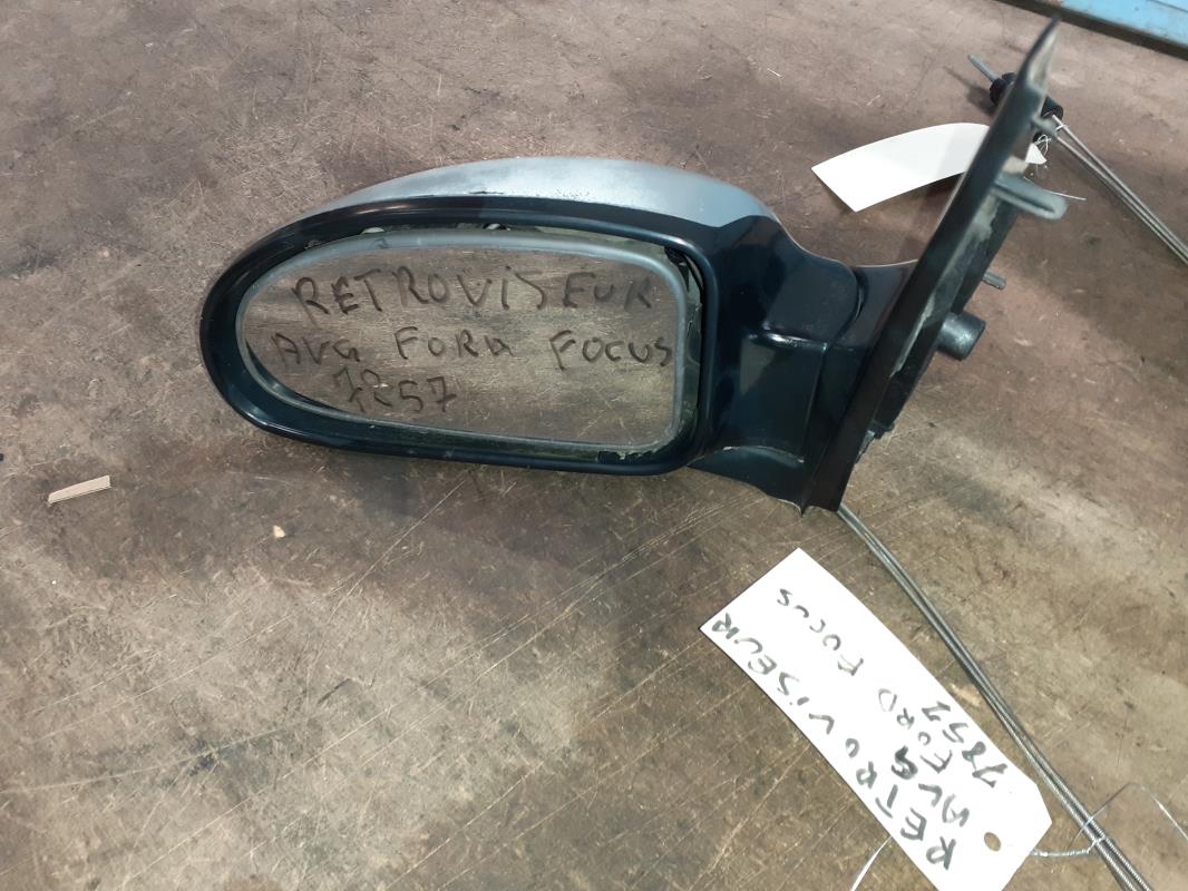 Retrovisor izquierdo