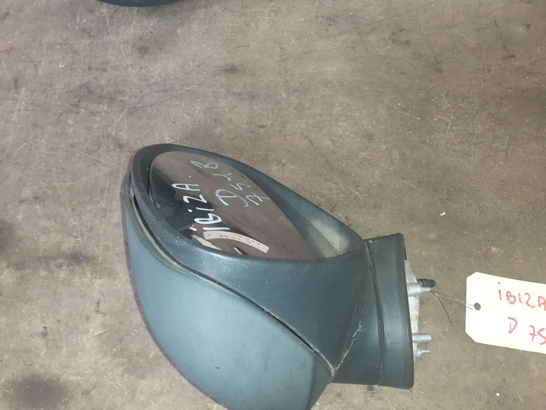 Retroviseur droit