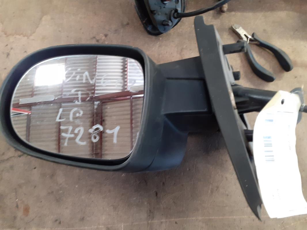 Retrovisor derecho