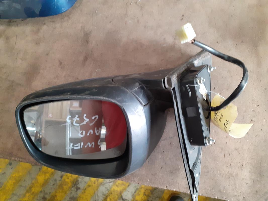 Retrovisor derecho SUZUKI SWIFT 3 Gasolina - 1