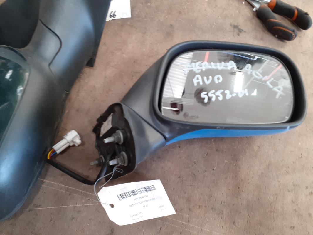 Retrovisor derecho