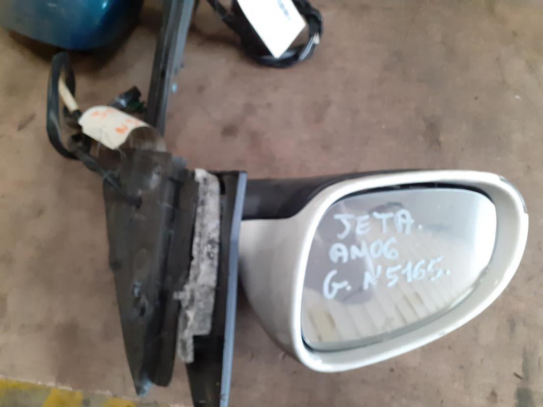 Retrovisor izquierdo