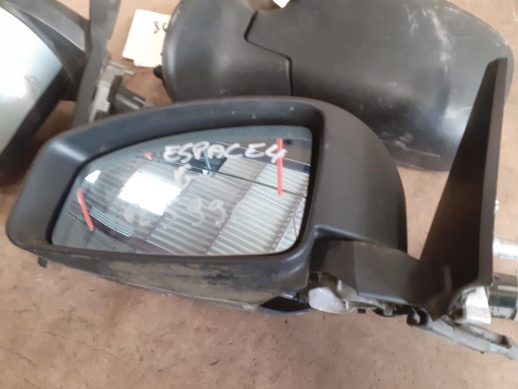 Retrovisor izquierdo