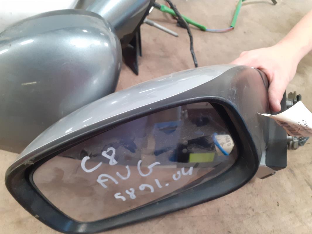 Retrovisor izquierdo