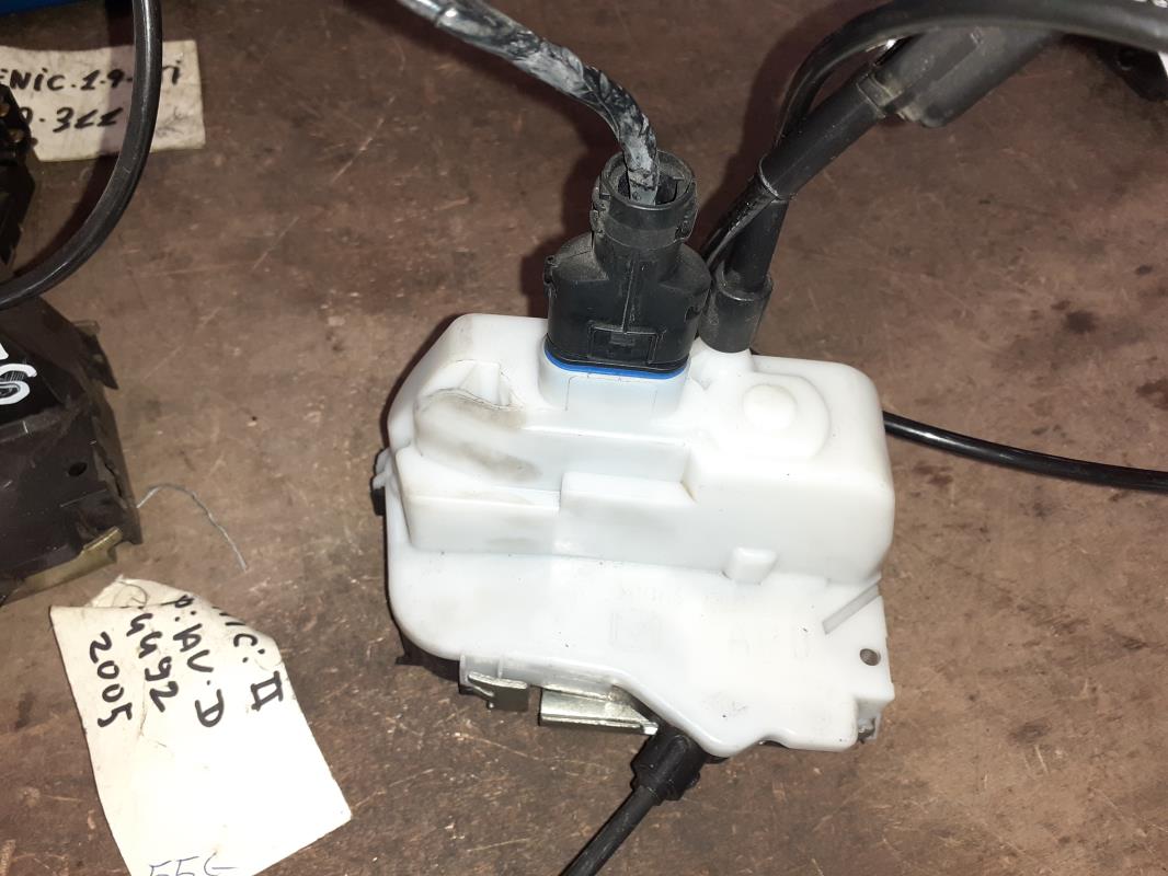 Serrure arriere droit RENAULT ESPACE 4 PHASE 1 Diesel - 1
