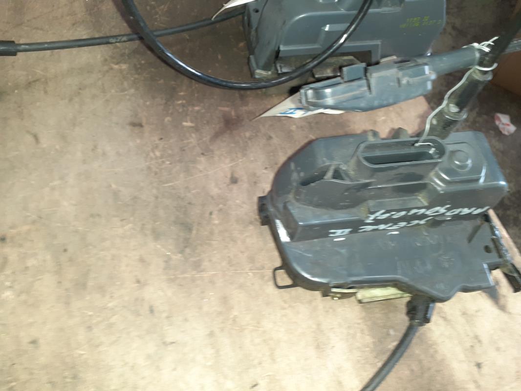 Serrure arriere droit RENAULT SCENIC 2 PHASE 2 Diesel - 1