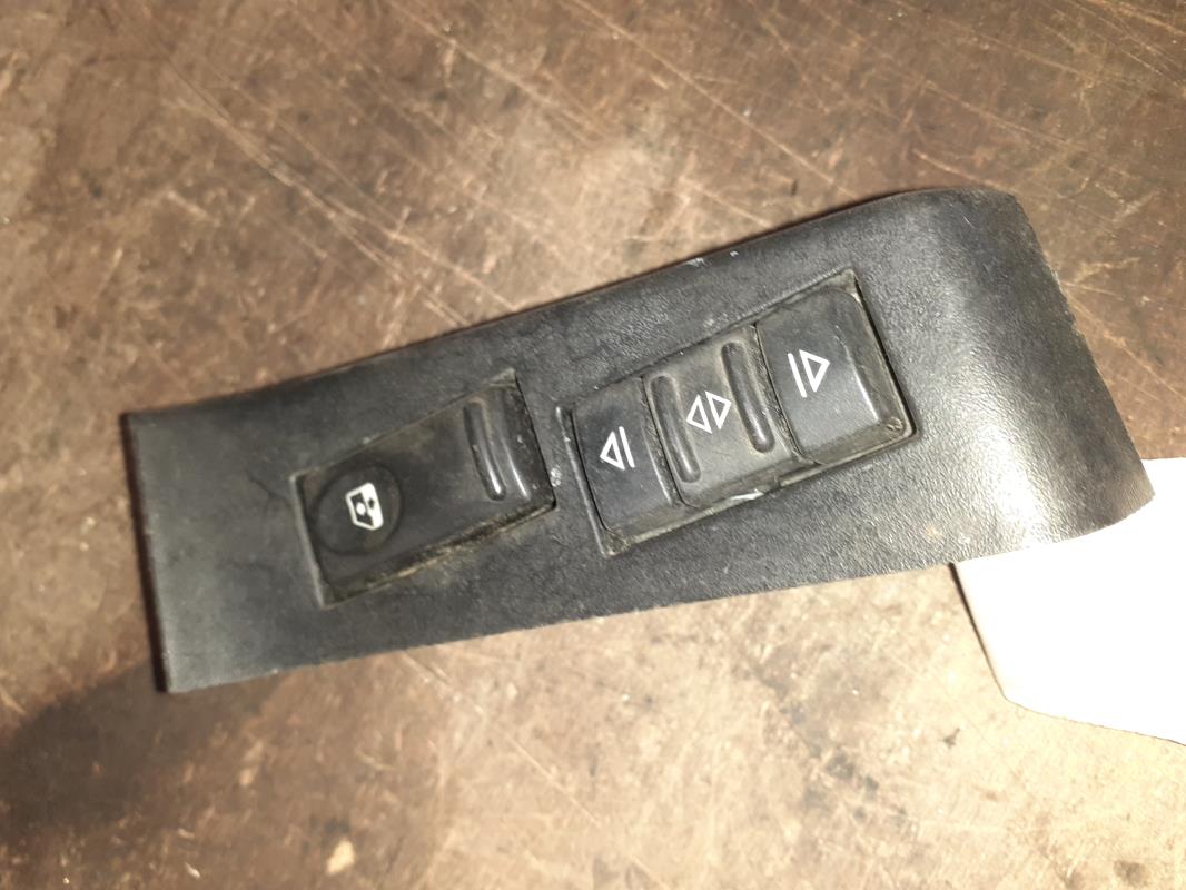 Interrupteur de leve vitre avant gauche RENAULT MASTER 2 PHASE 1 Diesel - 1