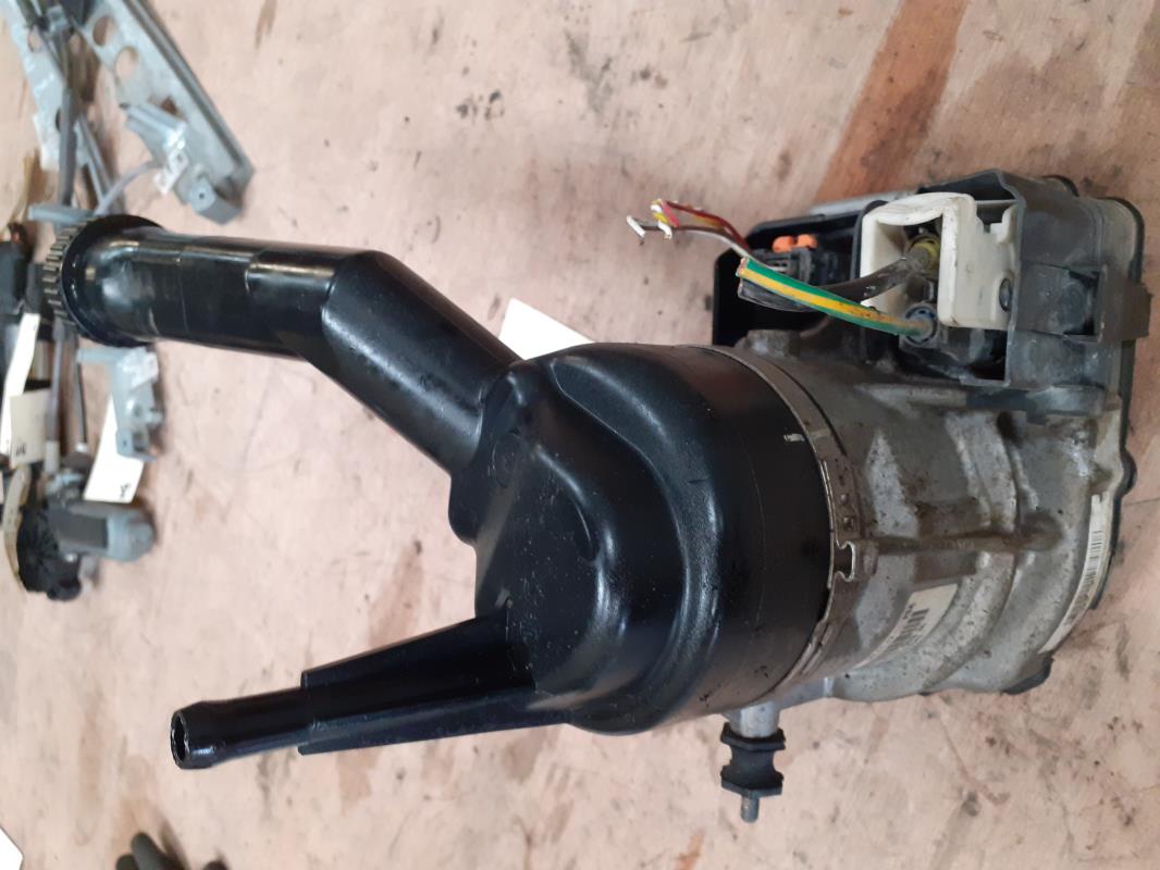 Pompe de direction PEUGEOT 308 1 SW PHASE 2 BREAK Diesel - 1