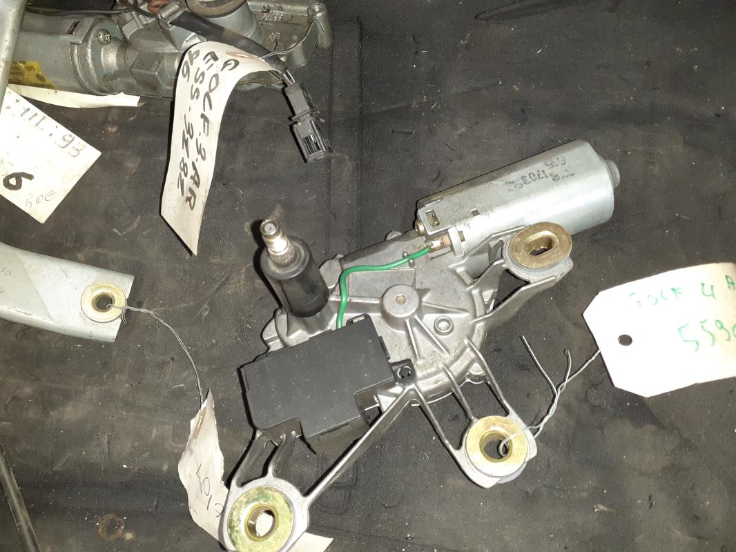 Motor de limpiaparabrisas trasero
