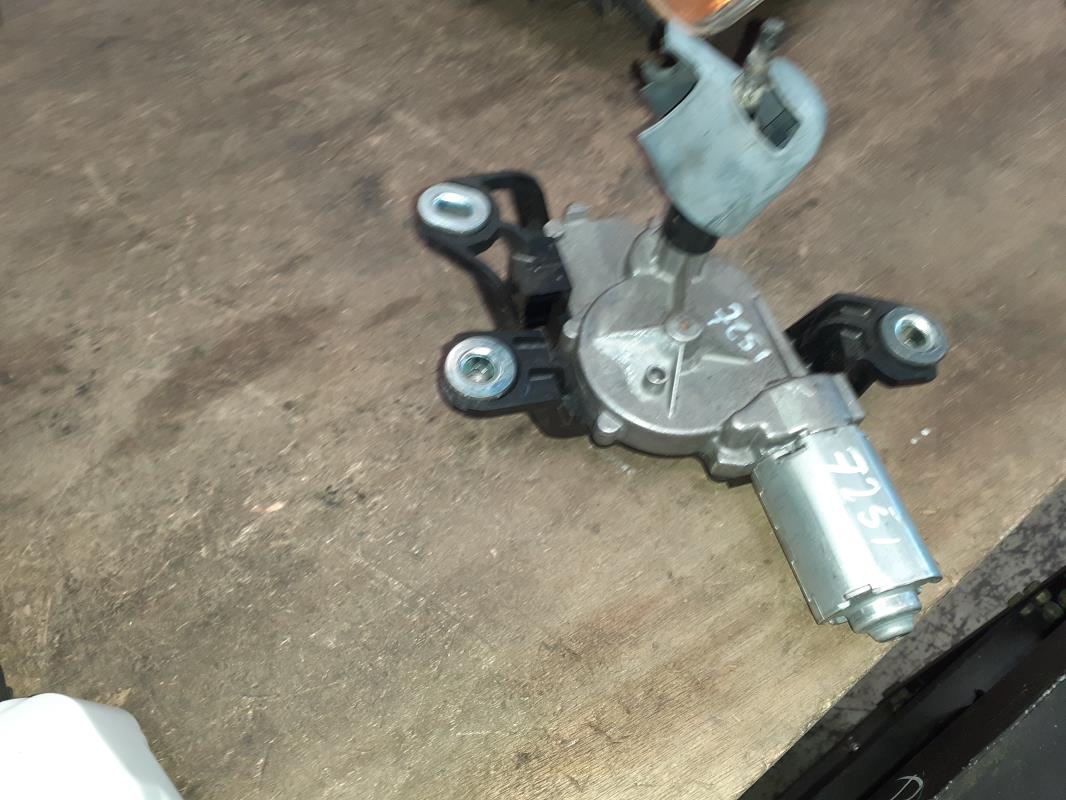 Moteur essuie glace arriere