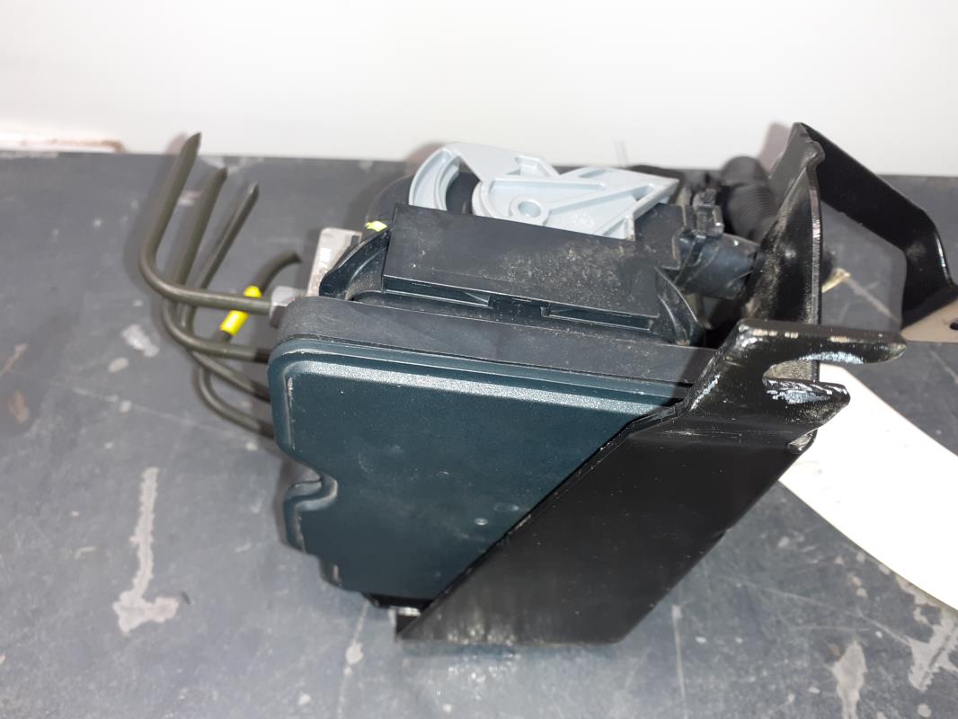 Bloc ABS (freins anti-blocage) RENAULT CLIO 4 PHASE 2 Diesel - 1
