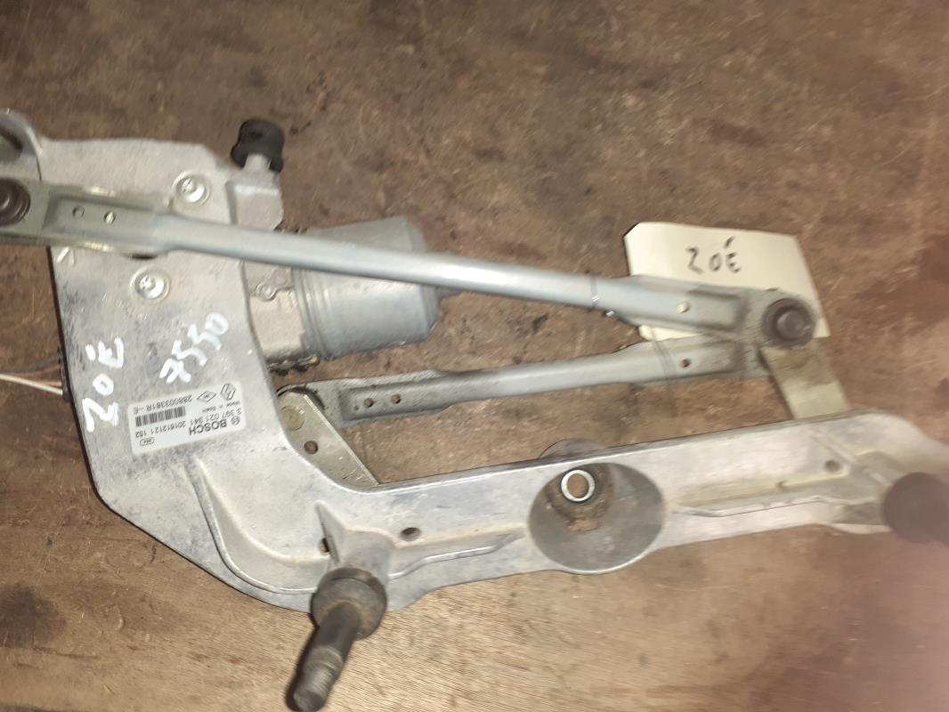 Moteur essuie glace avant