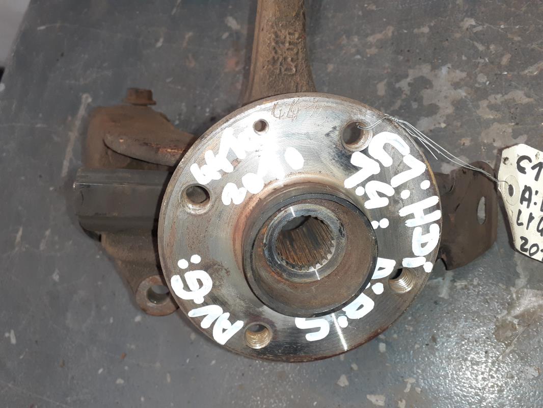 Fusee avant gauche