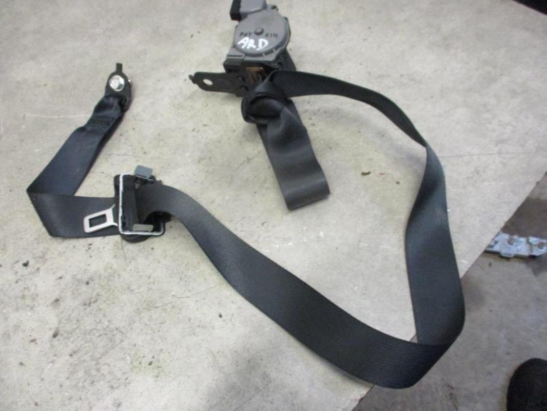 Ceinture arriere droit