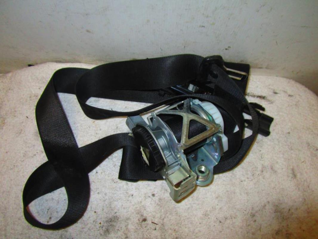 Ceinture avant droit