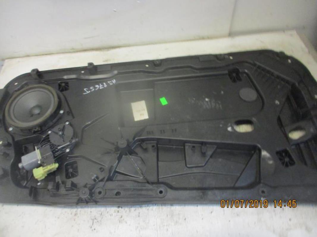 Leve vitre electrique avant droit