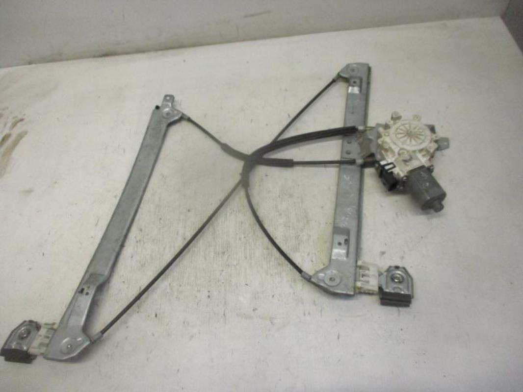 Leve vitre electrique avant droit