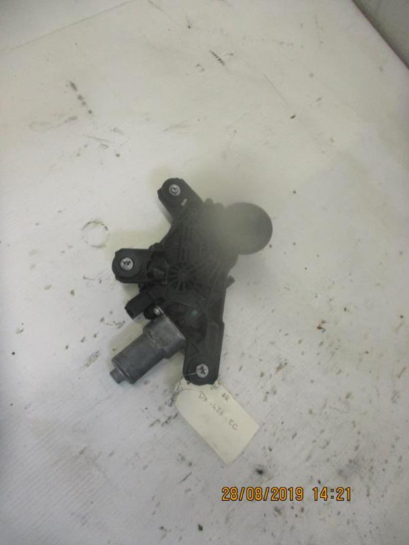 Moteur essuie glace arriere