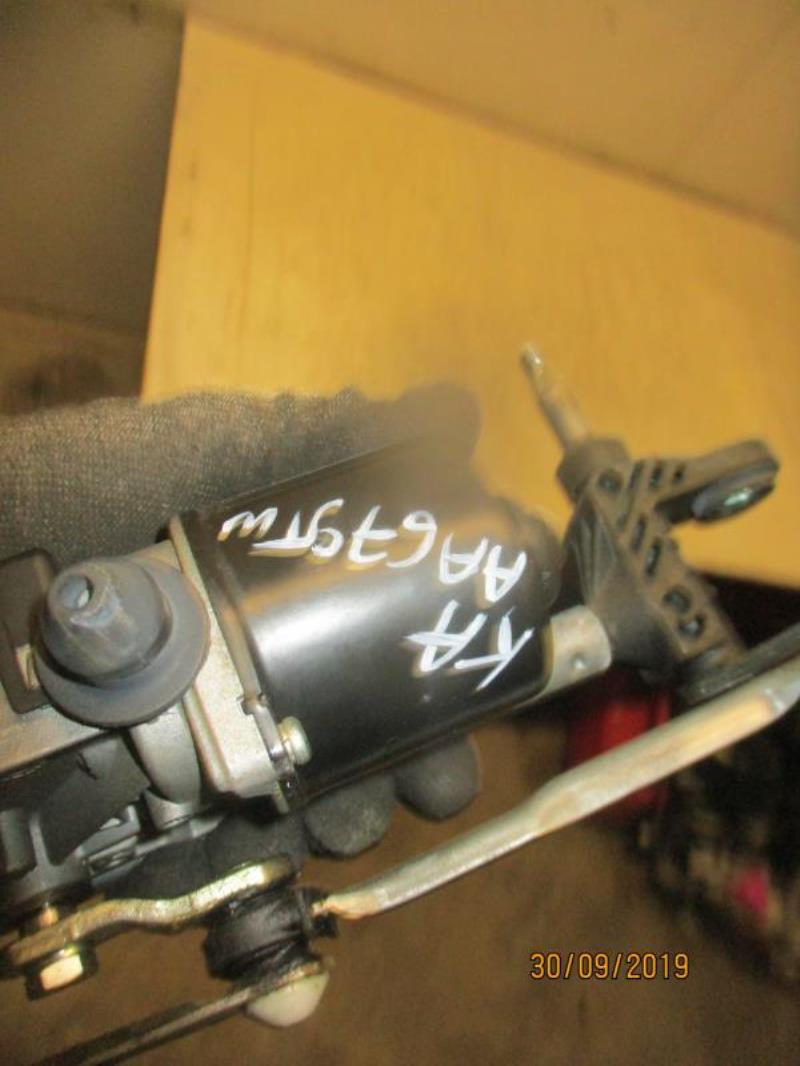 Moteur essuie glace avant