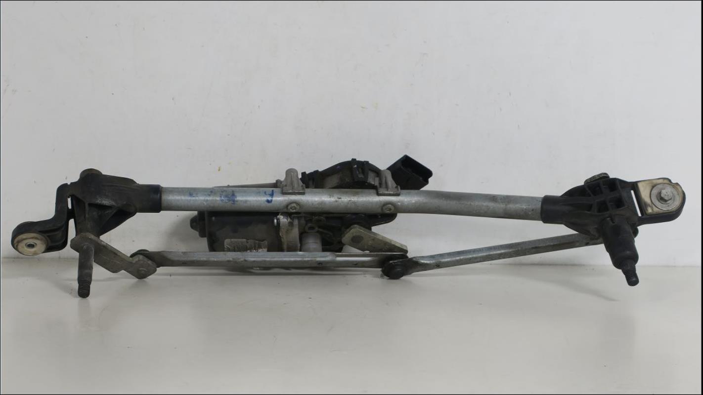 Moteur essuie glace avant