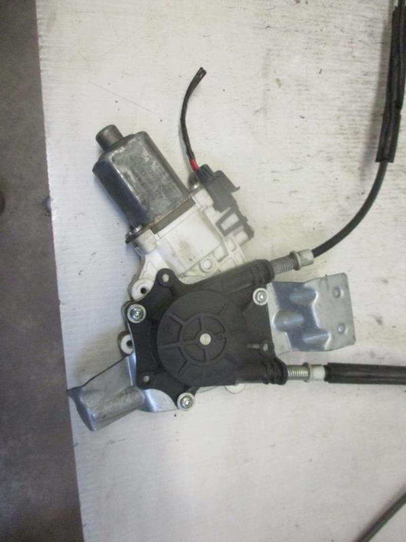 Leve vitre electrique avant gauche
