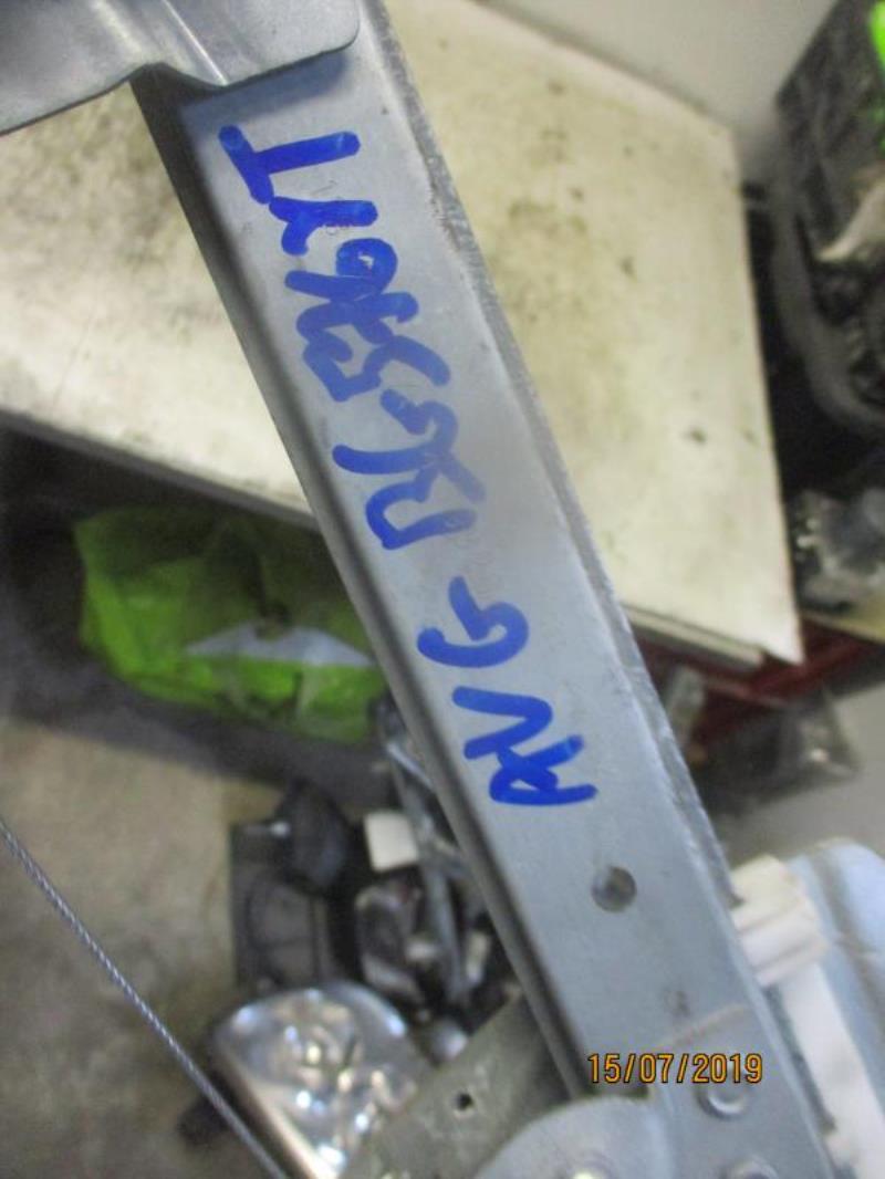 Leve vitre electrique avant gauche