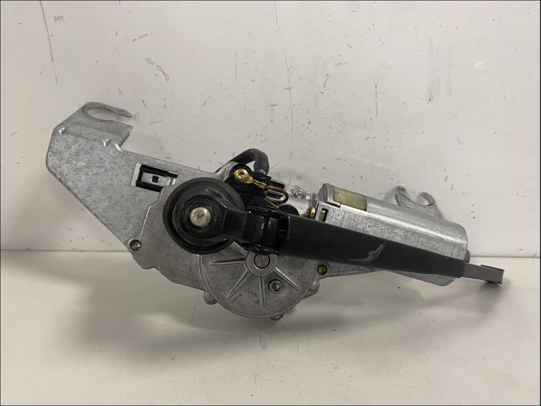 Moteur essuie glace arriere