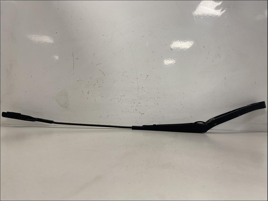Bras essuie glace arrière gauche