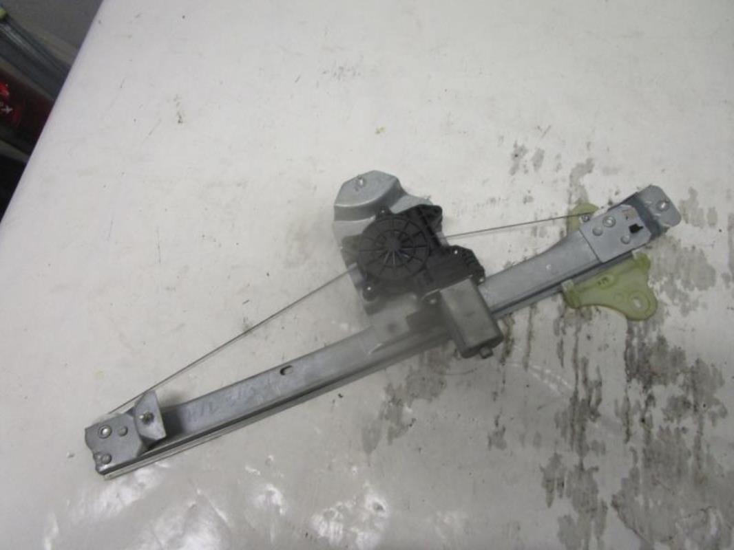 Leve vitre electrique avant droit