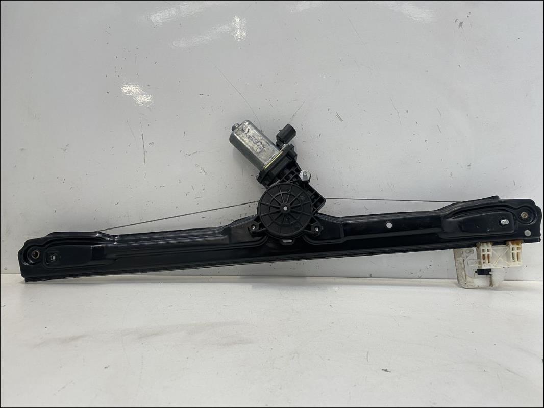 Leve vitre electrique avant gauche