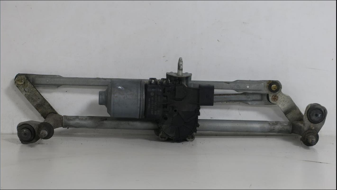 Moteur essuie glace avant