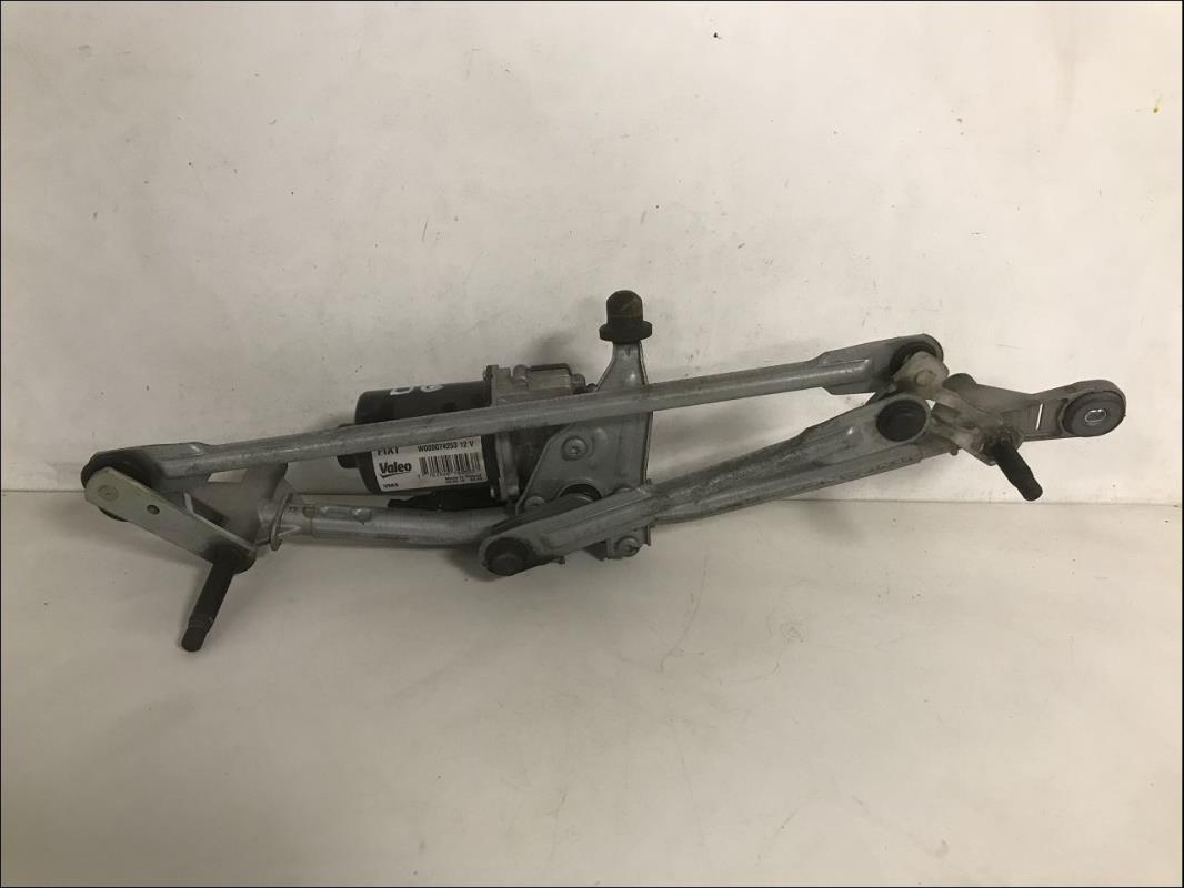 Moteur essuie glace avant
