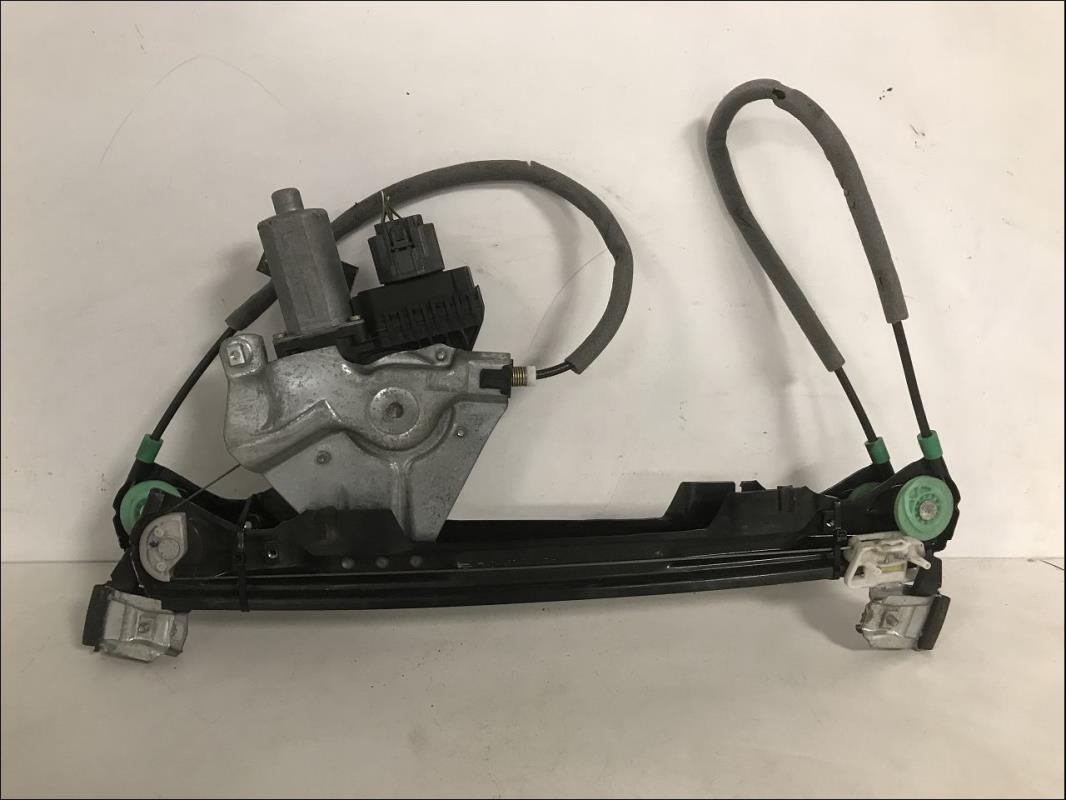 Leve vitre electrique avant droit
